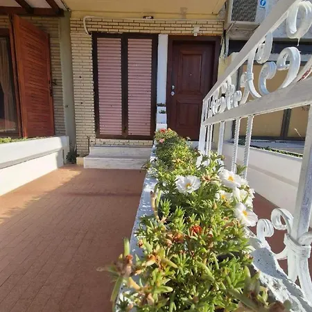 Apartament To Rent In Front Of The Amazing Sea